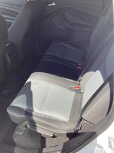 2017 Ford Escape SE   - Photo 8 - Nampa, ID 83687