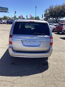 2014 Chrysler Town & Country Touring   - Photo 5 - Nampa, ID 83687