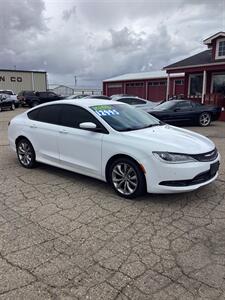 2015 Chrysler 200 S   - Photo 2 - Nampa, ID 83687