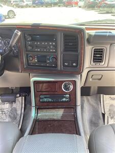 2005 Cadillac Escalade ESV   - Photo 9 - Nampa, ID 83687