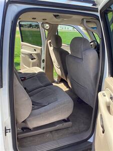 2001 Chevrolet Suburban 1500 LS   - Photo 11 - Nampa, ID 83687