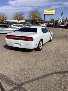 2012 Dodge Challenger R/T   - Photo 4 - Nampa, ID 83687