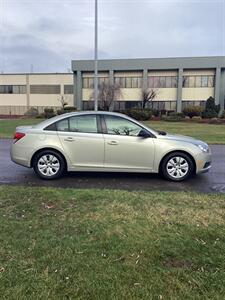 2013 Chevrolet Cruze LS Auto   - Photo 5 - Nampa, ID 83687