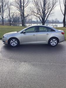 2013 Chevrolet Cruze LS Auto   - Photo 2 - Nampa, ID 83687