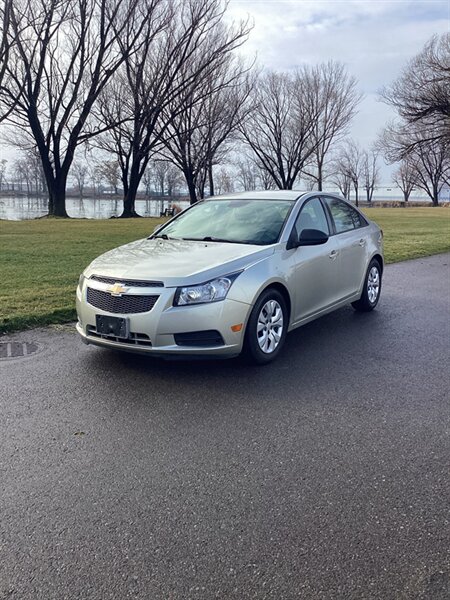 2013 Chevrolet Cruze LS Auto   - Photo 1 - Nampa, ID 83687