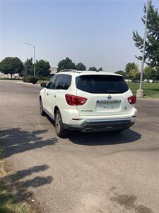 2018 Nissan Pathfinder SV - Photo 3 - Nampa, ID 83687