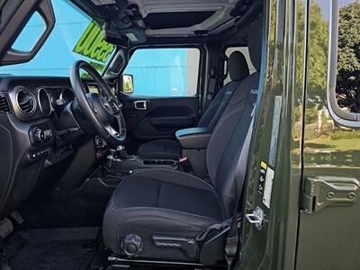 2022 Jeep Wrangler Unlimited Rubicon 4xe Hybrid   - Photo 26 - Eugene, OR 97403