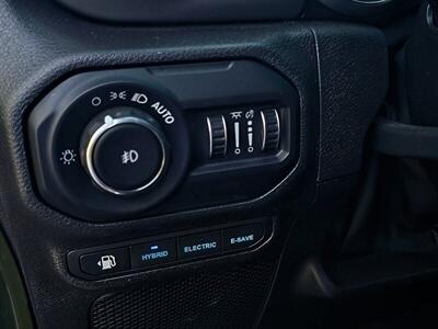 2022 Jeep Wrangler Unlimited Rubicon 4xe Hybrid   - Photo 29 - Eugene, OR 97403