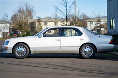 1996 Lexus LS 400   - Photo 8 - Eugene, OR 97403