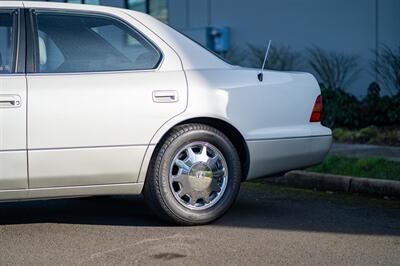 1996 Lexus LS 400   - Photo 9 - Eugene, OR 97403