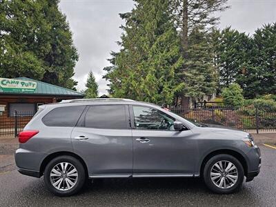 2020 Nissan Pathfinder SL  FWD - Photo 3 - Eugene, OR 97403