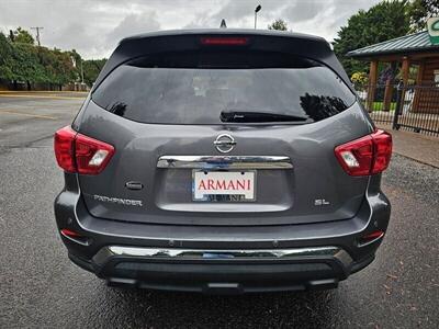 2020 Nissan Pathfinder SL  FWD - Photo 5 - Eugene, OR 97403