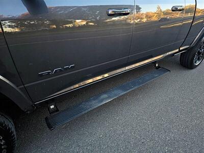 2022 RAM 2500 Laramie Night Edition Mega Cab 4WD Diesel   - Photo 26 - Eugene, OR 97403