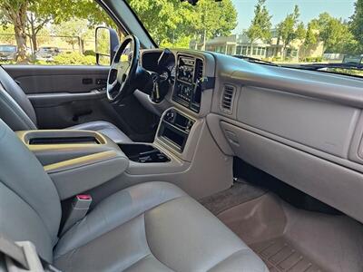 2006 GMC Sierra 3500 SLT 4WD Diesel Dually   - Photo 14 - Eugene, OR 97403