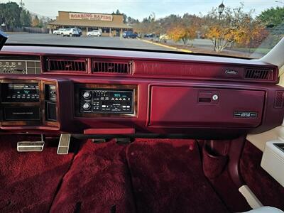 1989 Cadillac DeVille   - Photo 24 - Eugene, OR 97403