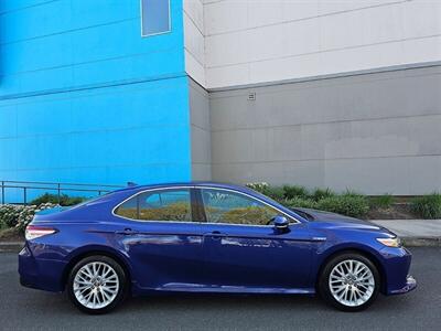 2018 Toyota Camry XLE  Hybrid - Photo 3 - Eugene, OR 97403