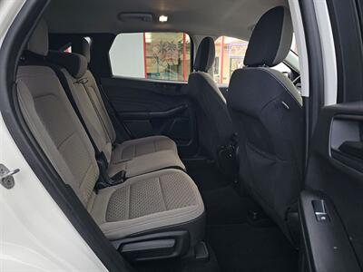 2022 Ford Escape SE   - Photo 23 - Eugene, OR 97403