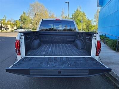 2017 Ford F-150 SuperCrew Platinum Edition 4WD   - Photo 7 - Eugene, OR 97403