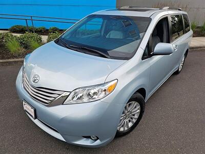 2016 Toyota Sienna XLE 7-Passenger w/ Captains Chairs   - Photo 2 - Eugene, OR 97403