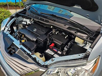 2016 Toyota Sienna XLE 7-Passenger w/ Captains Chairs   - Photo 15 - Eugene, OR 97403