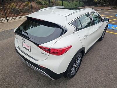 2018 INFINITI QX30 Essential   - Photo 5 - Eugene, OR 97403