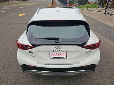 2018 INFINITI QX30 Essential   - Photo 7 - Eugene, OR 97403