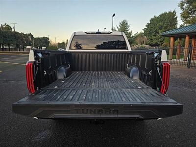 2023 Toyota Tundra SR5  CrewMax 4WD - Photo 7 - Eugene, OR 97403