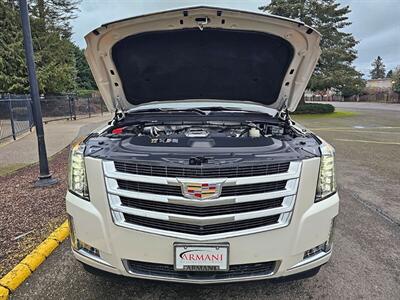 2015 Cadillac Escalade Premium   - Photo 14 - Eugene, OR 97403