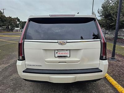 2015 Cadillac Escalade Premium   - Photo 5 - Eugene, OR 97403