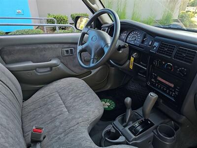 2004 Toyota Tacoma 4WD Standard Cab   - Photo 18 - Eugene, OR 97403