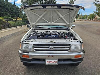 1997 Toyota T100 SR5  4WD - Photo 12 - Eugene, OR 97403