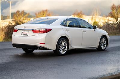 2015 Lexus ES 350   - Photo 4 - Eugene, OR 97403