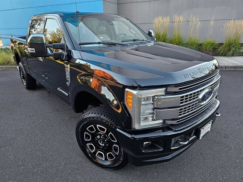 2017 Ford F-350 Super Duty Platinum Diesel 4WD Short Bed  
