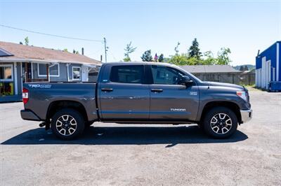 2017 Toyota Tundra TRD Pro   - Photo 32 - Eugene, OR 97403