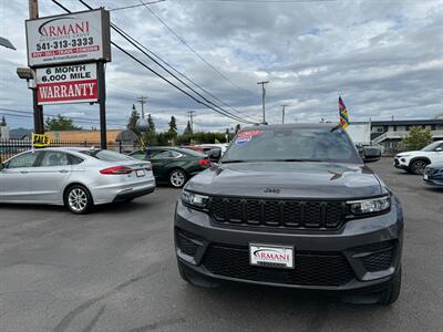 2023 Jeep Grand Cherokee Altitude   - Photo 4 - Eugene, OR 97403