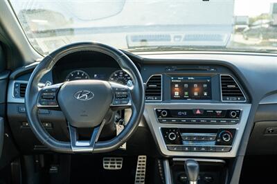 2017 Hyundai SONATA Sport 2.0T   - Photo 10 - Eugene, OR 97403