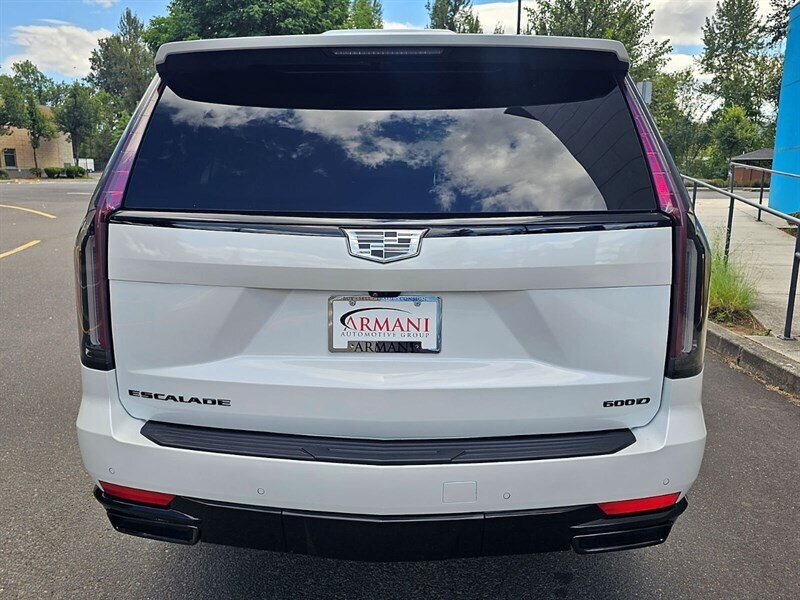 2023 Cadillac Escalade ESV Sport Platinum photo 5
