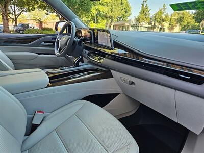 2023 Cadillac Escalade ESV Sport Platinum Diesel 4WD/AWD   - Photo 18 - Eugene, OR 97403