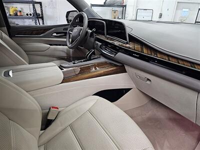2023 Cadillac Escalade ESV Sport Platinum Diesel 4WD/AWD   - Photo 4 - Eugene, OR 97403