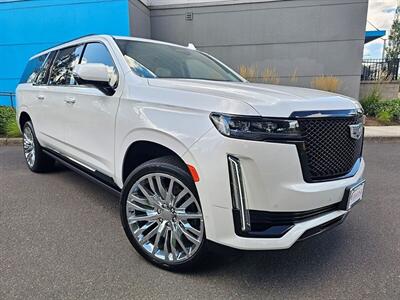 2023 Cadillac Escalade ESV Sport Platinum Diesel 4WD/AWD   - Photo 9 - Eugene, OR 97403