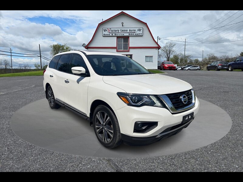 2019 Nissan Pathfinder Platinum  