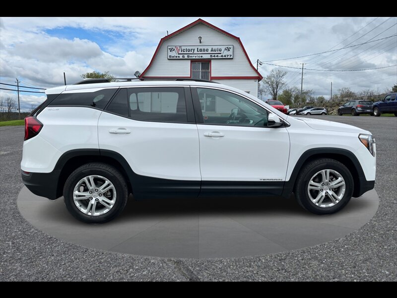 2022 GMC Terrain SLE AWD with Elevation Package  