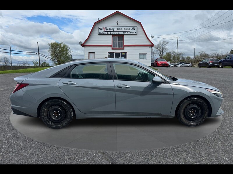 2021 Hyundai ELANTRA Preferred w Sun&Sound  Sunroof, Alloys