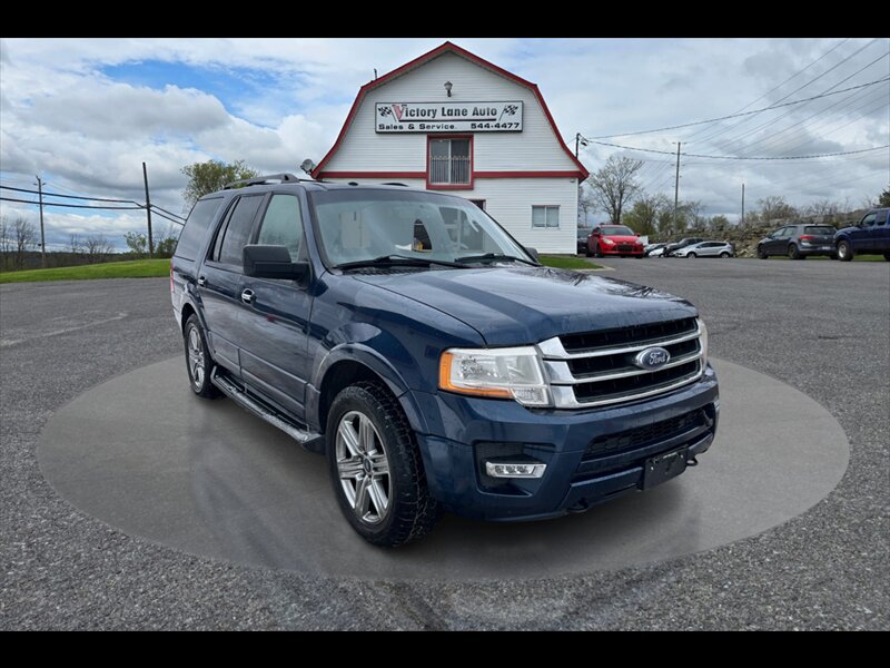 2017 Ford Expedition XLT  Leather/sunroof/nav