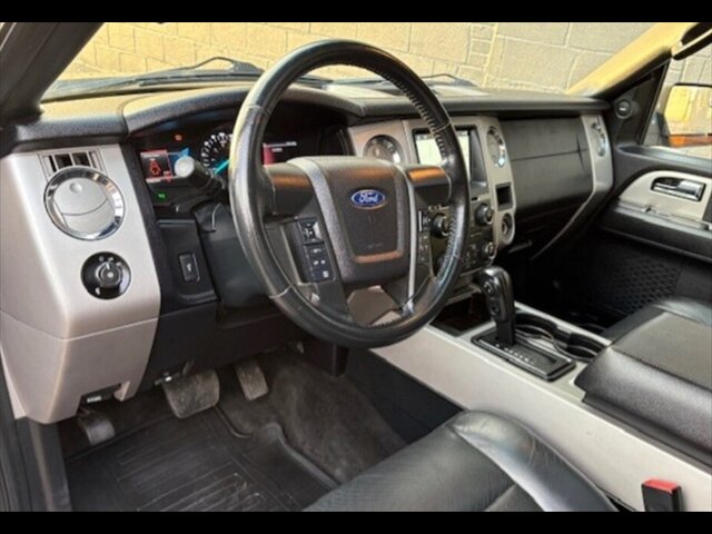 2017 Ford Expedition XLT  