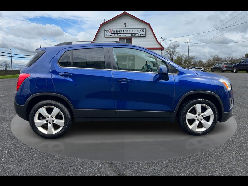 2013 Chevrolet Trax LTZ  LEATHER, ROOF, ALL WHEEL DRIVE!