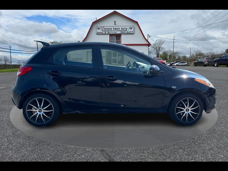 2011 Mazda 2 Sport  SAFETIED