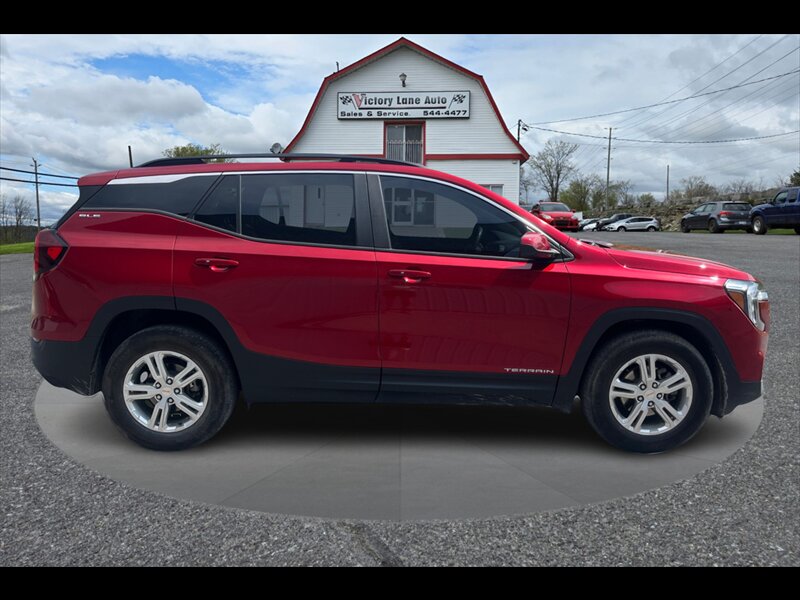 2022 GMC Terrain SLE  