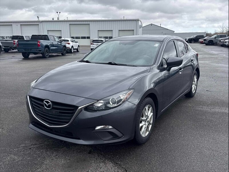 2016 Mazda Mazda3 i Touring   - Photo 1 - Kingston, ON K7L 4V3