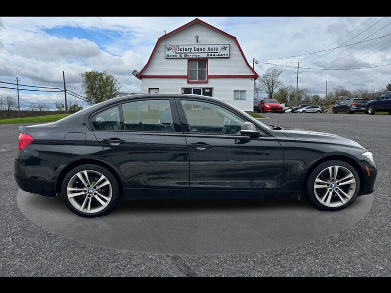 2016 BMW 3 Series 320i xDrive  SPORT, PREMIUM, EXEC, ROOF, FULLY LOADED